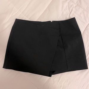 Black Express Skort